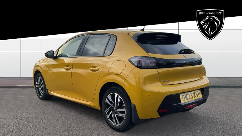 Peugeot 208 1.2 PureTech 100 Allure Premium + 5dr Petrol Hatchback